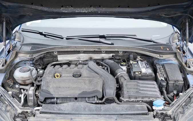 Skoda Superb cena 82900 przebieg: 140000, rok produkcji 2020 z Słupsk małe 37